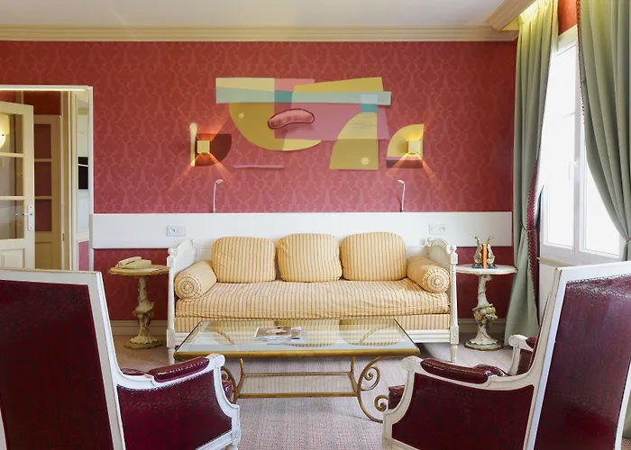 Hôtel L'Yeuse - Les Collectionneurs